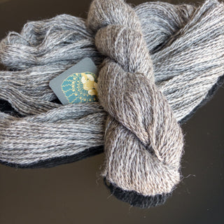 Montana Icelandic Lamb Wool Yarn - Marled Gray Worsted 2 - Ply 245 Yards - Copia Cove