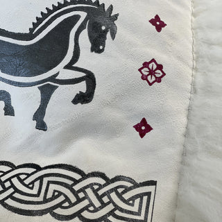 BIRKA Warrior Skinnfell Chair Pad - Icelandic Sheepskin - Viking Home Decor - Copia Cove Icelandic Sheep & Wool