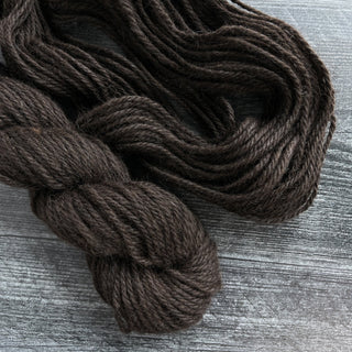 Black Bulky Weight Lamb Wool Yarn 3-Ply 115 yards Icelandic Lamb Wool Yarn Montana - Copia Cove Icelandic Sheep & Wool