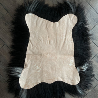 Black Small Eco-Friendly Bark Tanned Icelandic Sheepskin - Copia Cove