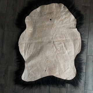 Black XL Eco-Friendly Bark Tanned Icelandic Sheepskin - Copia Cove