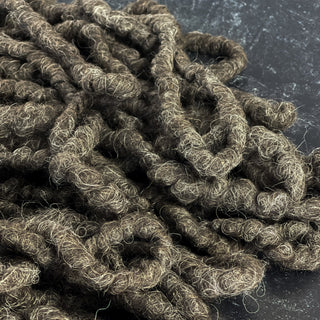 Chunky Yarn Core Spun Wool Yarn - Natural Slick Black 100 feet - Icelandic Wool Extra Bulk Art Yarn - Copia Cove Icelandic Sheep & Wool