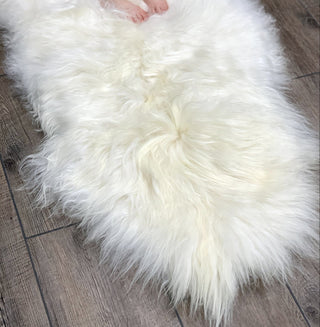 Premium Icelandic Sheepskin Rug White Long Wool - Copia Cove Icelandic Sheep & Wool