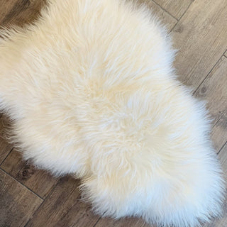 Premium Icelandic Sheepskin Rug White Long Wool - Copia Cove Icelandic Sheep & Wool