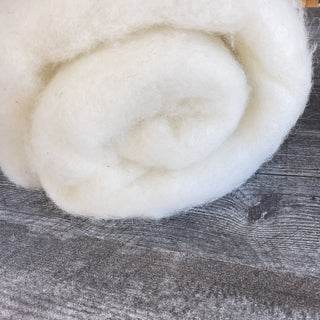 White Batt Montana Icelandic Lamb Wool Batting Natural White 8oz - Copia Cove Icelandic Sheep & Wool