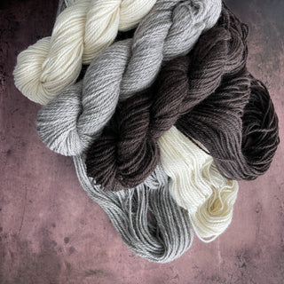 White Bulky Weight Lamb Wool Yarn 3-Ply 115 yards Icelandic Lamb Wool Yarn Montana - Copia Cove