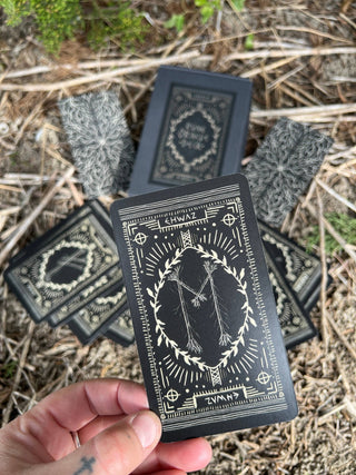 RUNE ORACLE DECK ELDER FUTHARK - Copia Cove