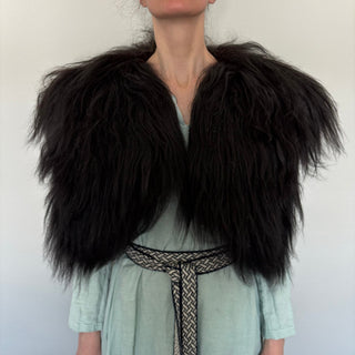 Viking Fur Mantle Black Long Wool Sheepskin "D" Shieldmaiden Shoulder Cape - Copia Cove