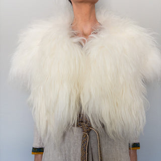 Viking Fur Mantle White Long Wool Sheepskin "E" Shieldmaiden Shoulder Cape - Copia Cove