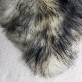 XXL Premium Icelandic Sheepskin Rug Extra - White with Dyed Black Tips Long Wool "A" - Copia Cove