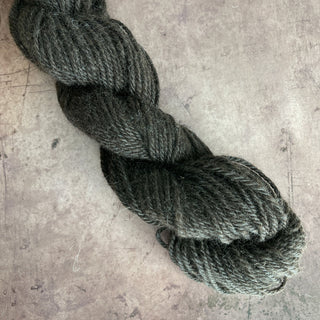 Black Bulky Weight Lamb Wool Yarn 3-Ply 115 yards Icelandic Lamb Wool Yarn Montana - Copia Cove