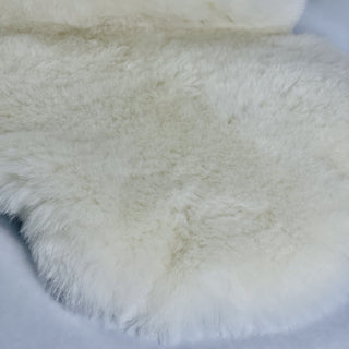 Premium Icelandic Sheepskin Rug Natural White Short Wool - Copia Cove Icelandic Sheep & Wool